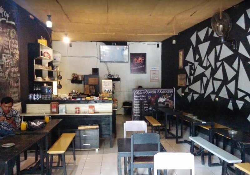 cafe di bojonegoro yang enak